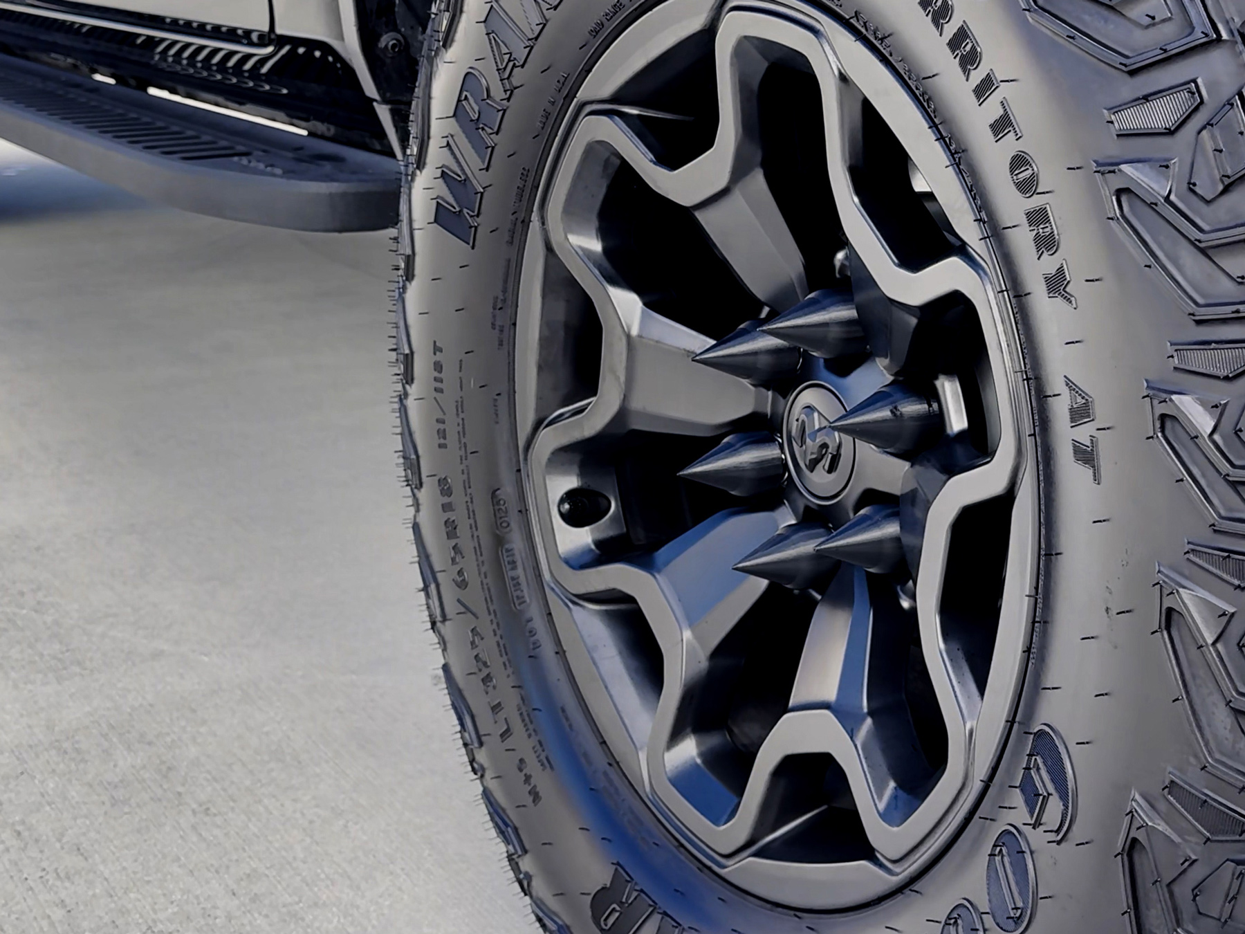 Spiked Black Lug Nut Covers for RAM, FORD, CHEVROLET