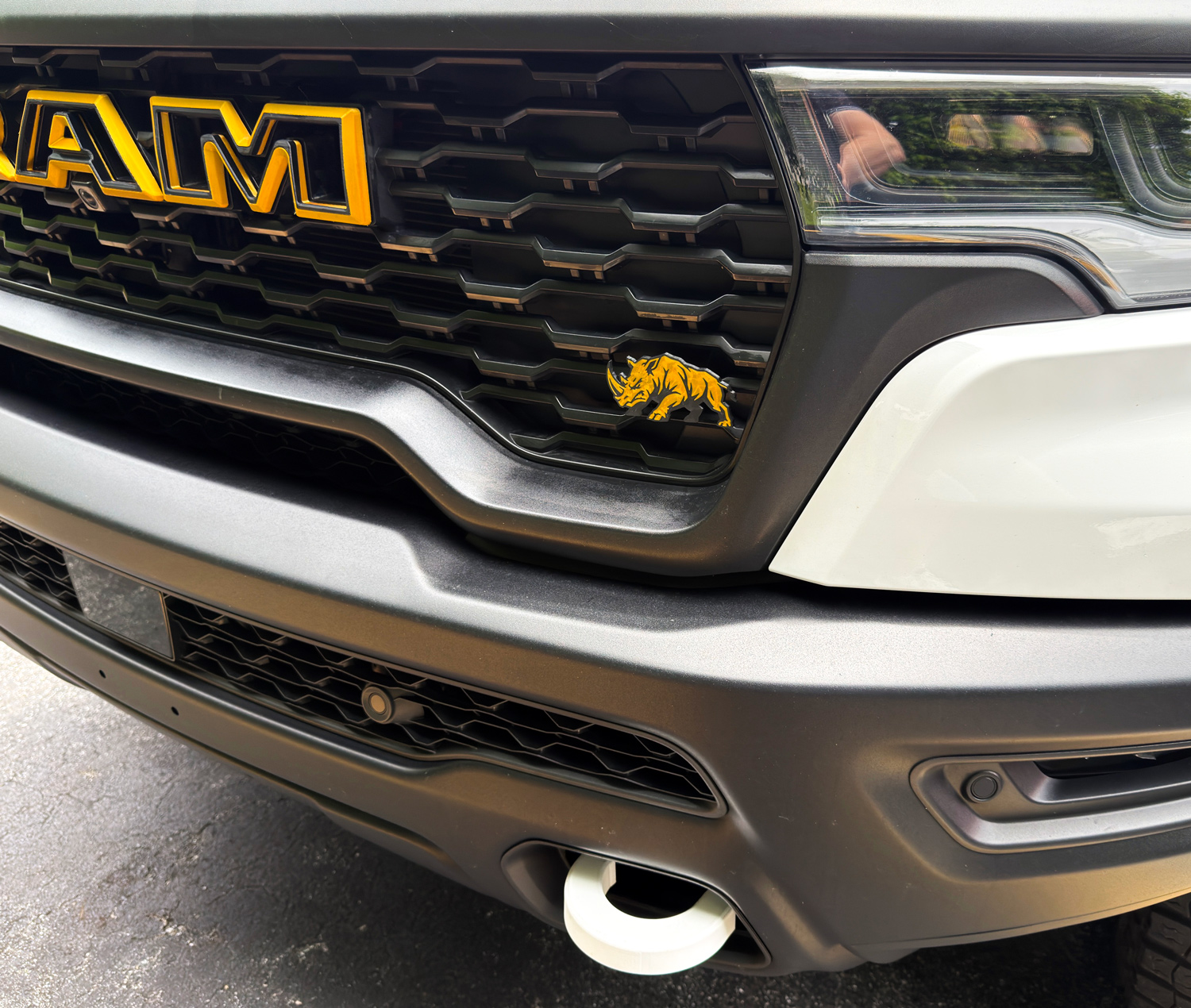 RHO Rhino Front Grille Badge - Image 4